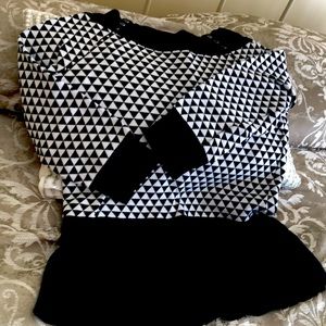 Black and white sweater crew neck